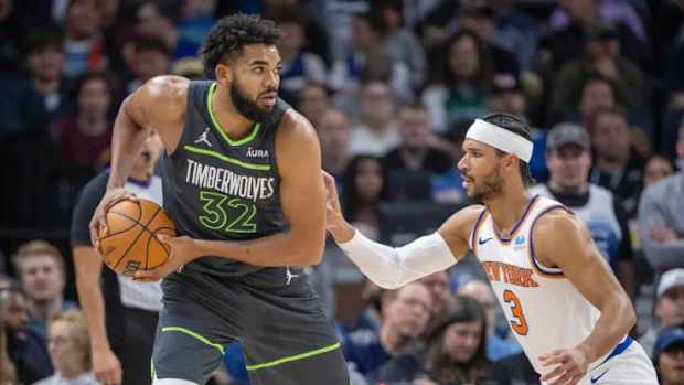Josh Hart (3) guards Karl-Anthony Towns during Monday's loss in Minnesota